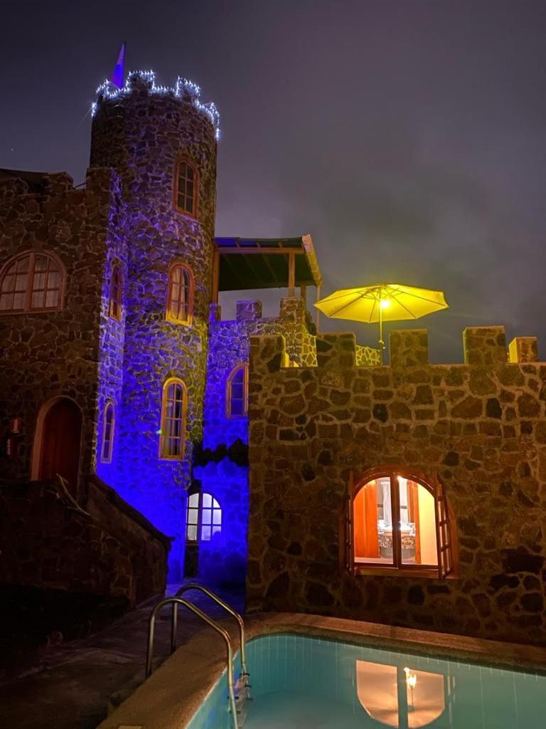 La Fortaleza De Haro Bed and breakfast
