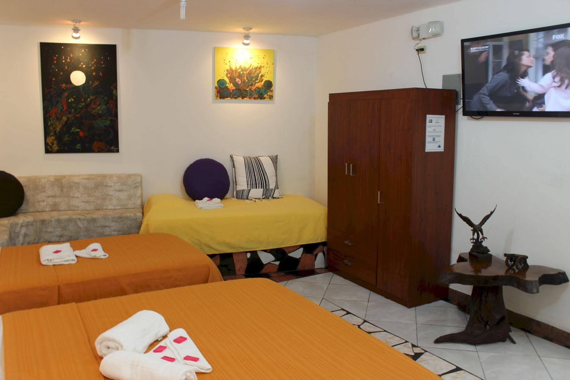 La Fortaleza De Haro Bed and breakfast